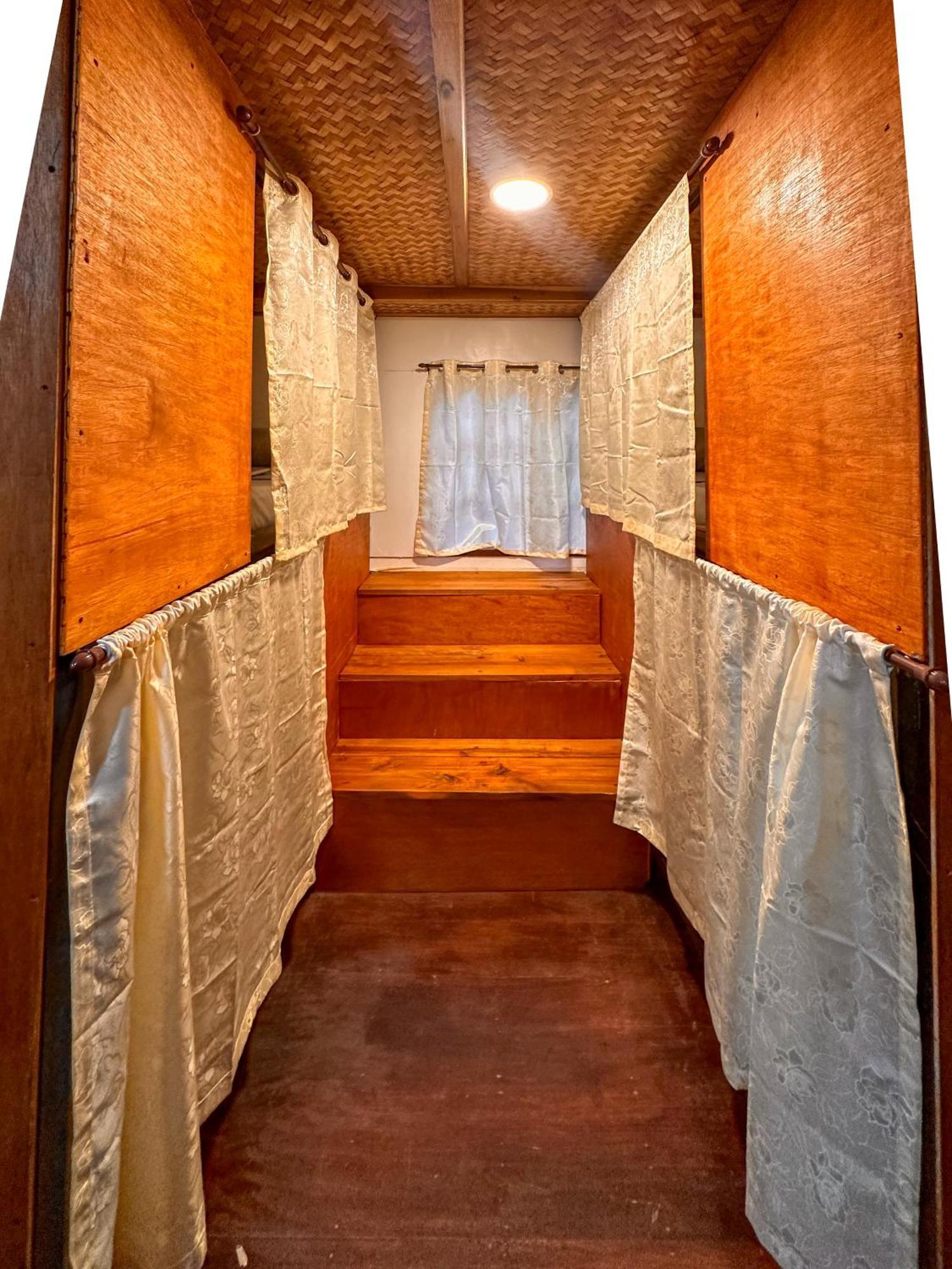 Hangout'S Hostel Эль-Нидо Экстерьер фото